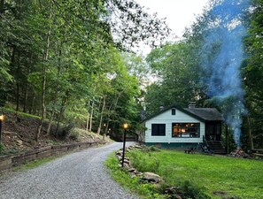 المنشأة من الخارج