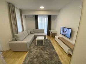 Smart TV - Central Luxury Apartments Ohrid (Ohrid)