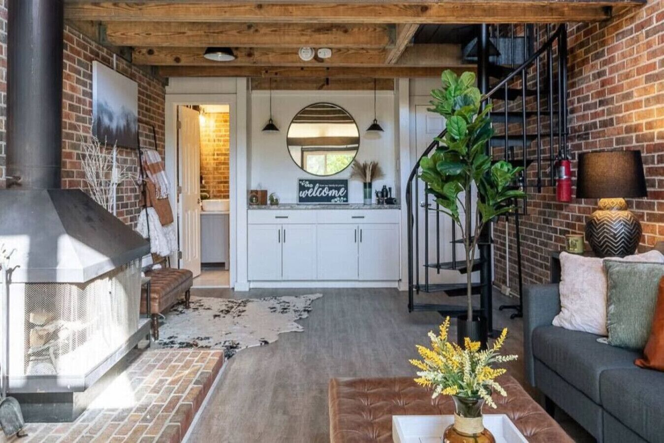 Smart TV, fireplace, video games, books