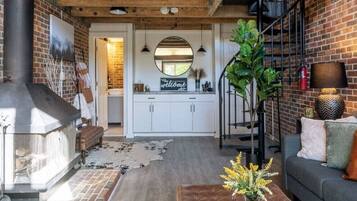 Smart TV, fireplace, video games, books