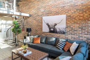 Smart TV, fireplace, video games, books