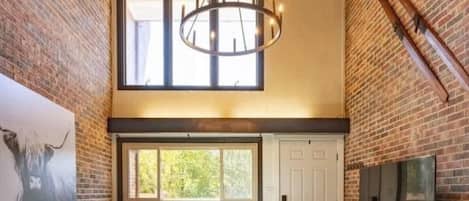 Smart TV, fireplace, video games, books