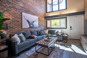 Smart TV, fireplace, video games, books