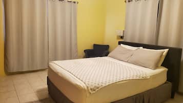 2 Schlafzimmer, Schreibtisch, BĂŒgeleisen/BĂŒgelbrett, WLAN