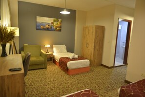 Draps italiens de Frette, literie de qualité, couette en duvet, minibar