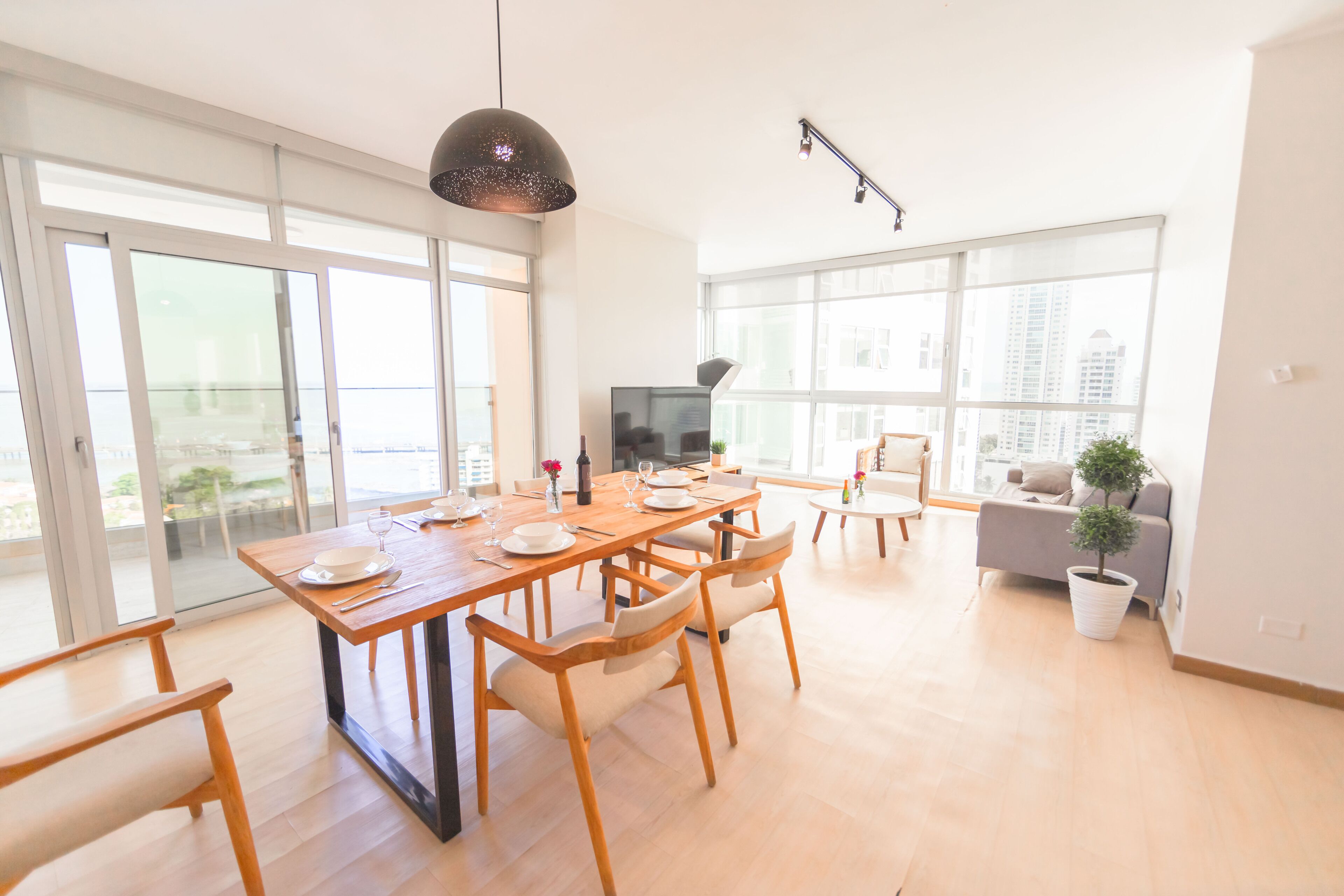 Apartment, 3 Bedrooms | Living area | 32-inch Smart TV with digital channels, TV, Netflix