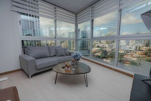 Appartement, 2 chambres | Vue sur la rue