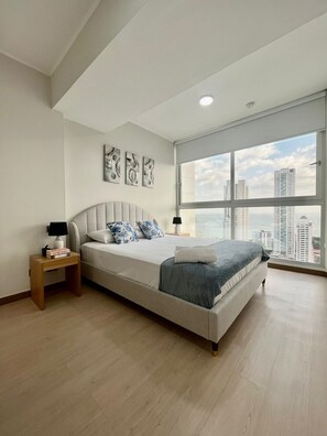 Apartment, 3 Bedrooms | Individually decorated, individually furnished, laptop workspace