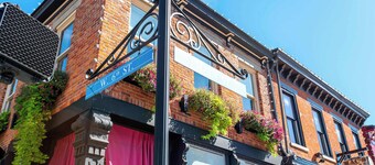 Heart of Mainstrasse Apt 1