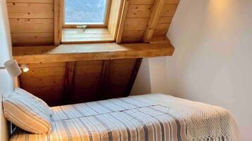 2 chambres, lit parapluie, Wi-Fi, draps fournis