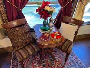 Cabana com design assinado | Individualmente decorados, individualmente mobiliados, roupa de cama