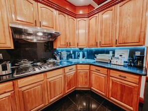 Küchenrolle, Esstisch