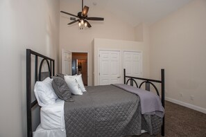 Condo, 2 Queen Beds, Kitchen, Garden View | 2 bedrooms, free WiFi - Cozy Cottage 2 (Covington)