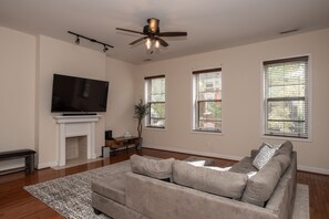 Condo, 2 Queen Beds, Kitchen, Garden View | Interior - Cozy Cottage 2 (Covington)