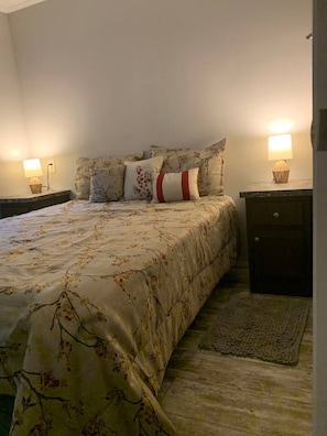 1 bedroom, WiFi, bed sheets