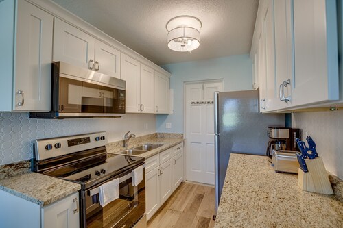 Discover Micco charm, just a quick 23-min drive to Wabasso Beach Park