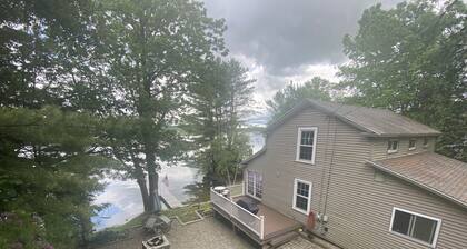 Year-Round Lakeside Retreat
