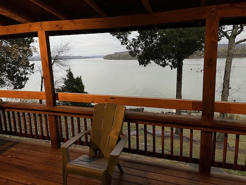 Derby Time Riverside Cabin