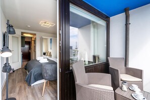 1 bedroom, in-room safe, iron/ironing board, WiFi - Strandnah - Schönes 1-zimmer App., Strandnah, Balkon, Stellplatz, Wlan. Haustiere Erlaubt (Sylt)
