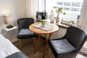 Interior - Strandnah - Schönes 1-zimmer App., Strandnah, Balkon, Stellplatz, Wlan. Haustiere Erlaubt (Sylt)