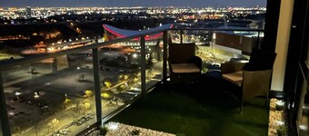 Jr. Penthouse Style DT Condo next Door to Bmo Center/Saddledome. Best balcony!
