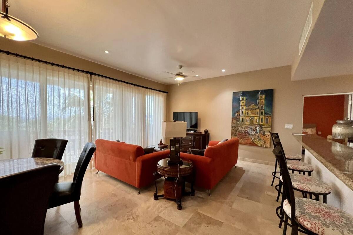 Condo, 3 habitaciones | Sala de estar