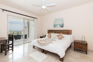 Condo, 2 Bedrooms