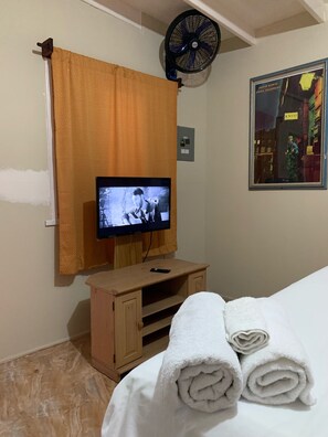 2 chambres, fer et planche à repasser, accès au Wi-Fi (inclus)