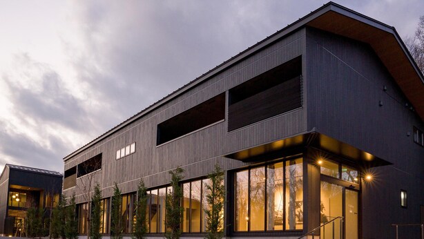 A modern building with large windows and a sloped roof. - Rakuten STAY VILLA Nasu (Nasu)