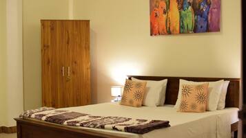 3 bedrooms, free WiFi, bed sheets