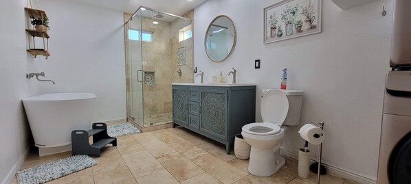 Bathtub, rainfall showerhead
