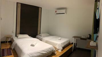 Free WiFi, bed sheets