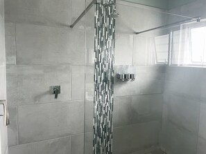 Bathtub