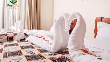 Standard Double or Twin Room | In-room safe, iron/ironing board, free WiFi