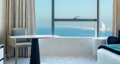 Maison Privee - Luxury Apt w/ Fabulous Views over Palm Jumeirah