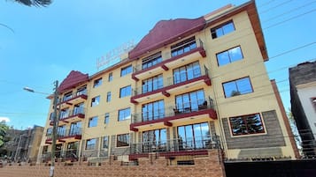 Fachada de la propiedad