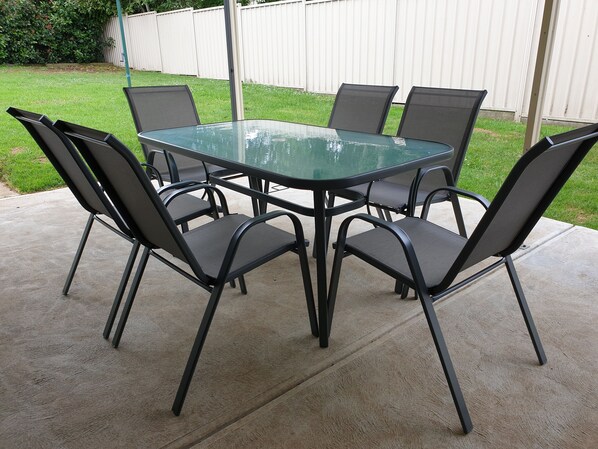 Outdoor dining