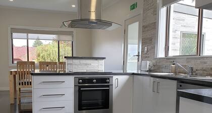 Heinlen on Bridges Street