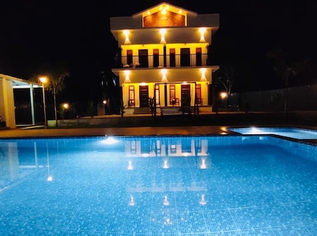 Front of property. The Lavender Resort
