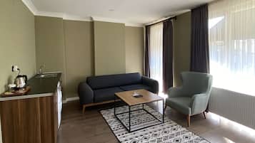 Family Condo, 2 Bedrooms, Smoking | Private kitchenette | Mini-fridge, electric kettle