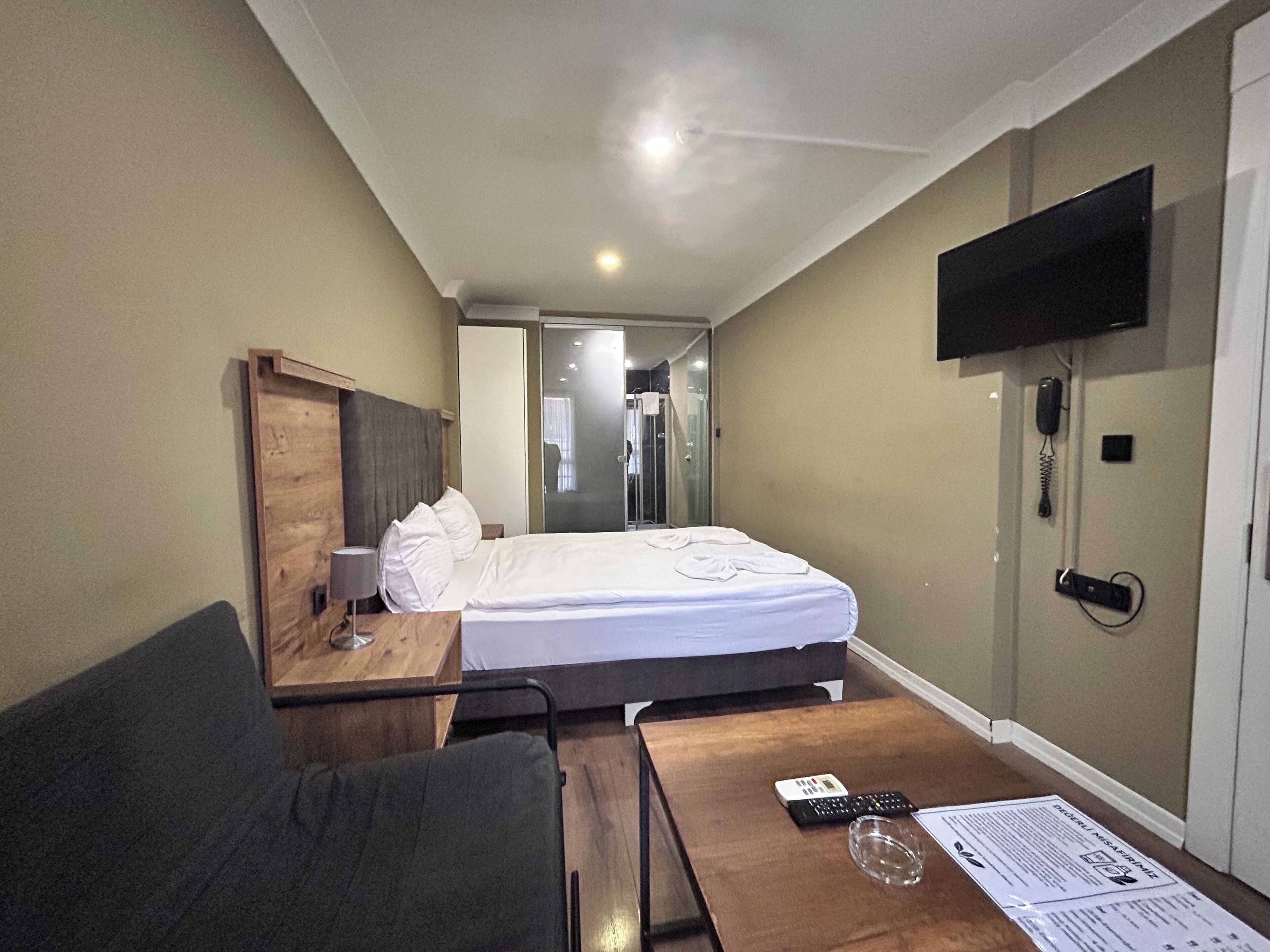 City Room | Iron/ironing board, free WiFi, bed sheets