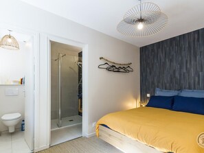 3 bedrooms, free WiFi, bed sheets