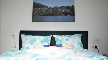 3 chambres, coffres-forts dans les chambres, bureau