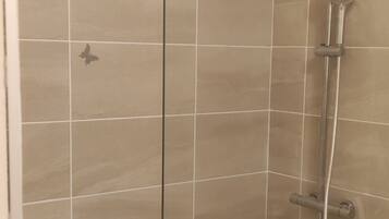 Douche, papier toilette