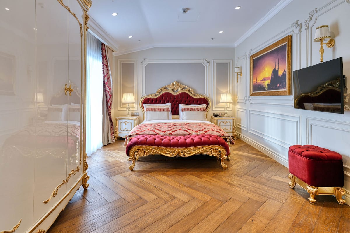Presidential Suite with Sea View, Terrace | 高級寝具、ミニバー、セーフティボックス (室内)、ノートパソコン用作業スペース