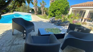 Outdoor pool, a heated pool - Villa Laurence Olivier 10 minutes from beaches (Palau-del-Vidre)