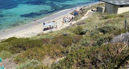 Ocean views - Walk to beach & cafes