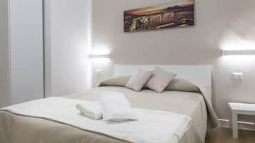 Comfort-huone, oma kylpyhuone (outside the room) | Ilmainen Wi-Fi