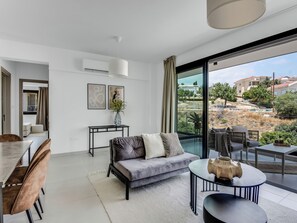 Apartment, 2 Bedrooms, Balcony, City View | Dining - Sanders Elgio - Generous 2-bdr Apt w Balcony (Limassol)