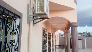 Imej tidak diklasifikasikan, 5 daripada 10, butang